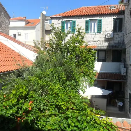 Dube Apartment *