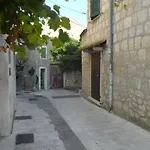 Dube Split